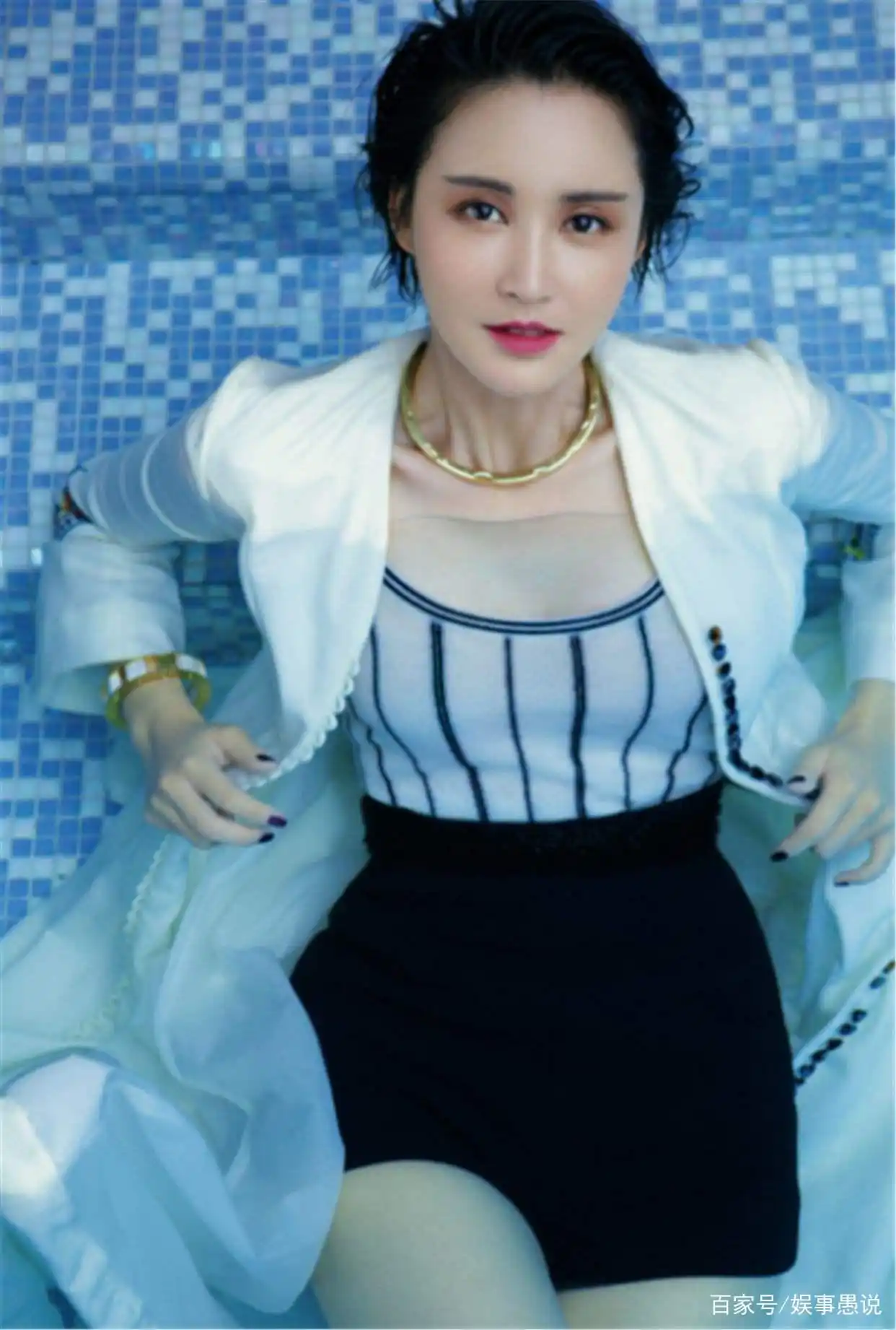 女明星生娃后遗症_女明星打喷嚏_产后恢复困难