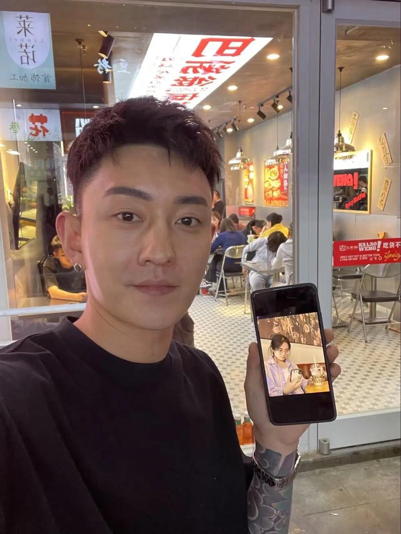 网红圈情感纠葛直播互撕_快手网红八卦丹sir-_网红夫妻丹sir李耀阳离婚事件