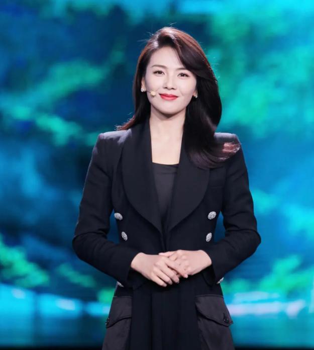 中国最美明星榜单 2023  女明星颜值排名  林志玲 迪丽热巴 王祖贤_中国十大的女明星排名榜